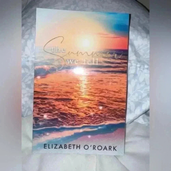 Cover to Cover book box SIGNED PAPERBACK edition of The Summer we Fell - Picture 1 of 4